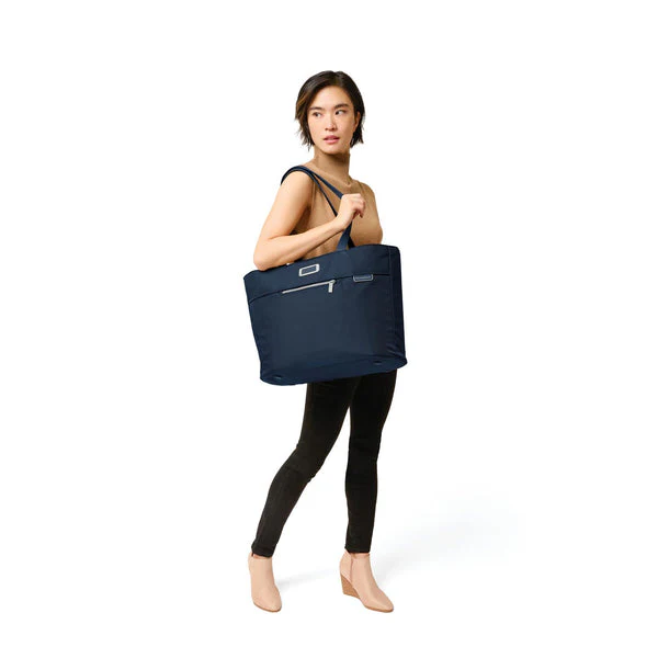 Briggs & Riley Baseline Traveler Tote - Navy - Image 5