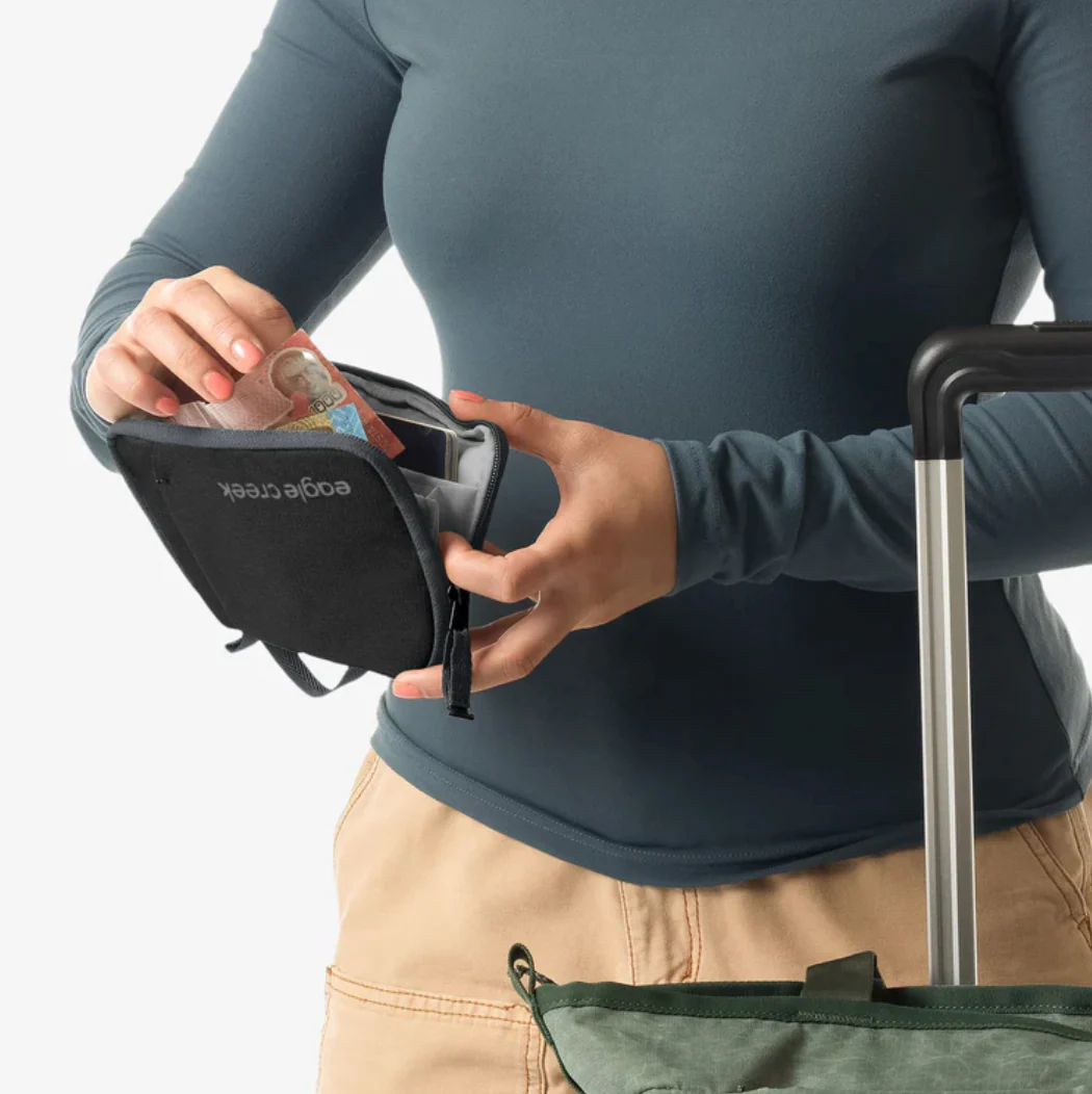 Eagle Creek Stash RFID Passport Wallet - Black - Image 16