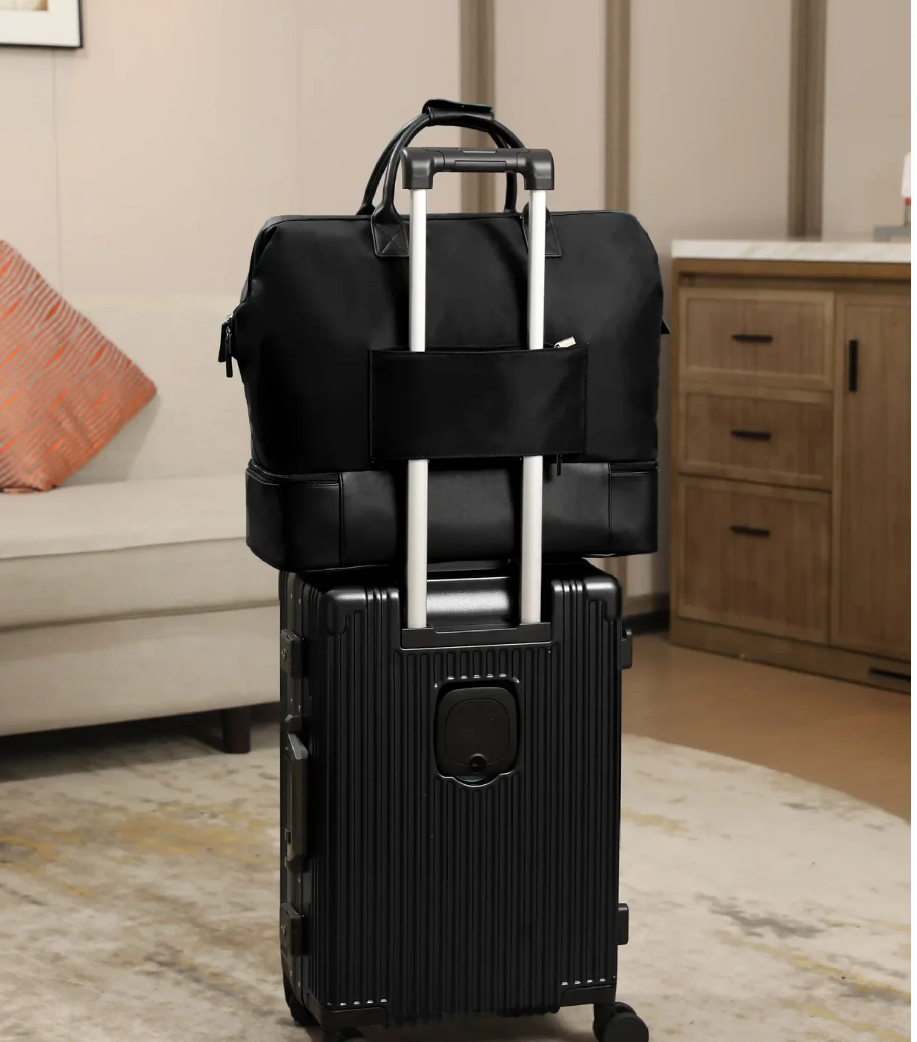 Nobl Weekender Bag - Jet Black - Image 4